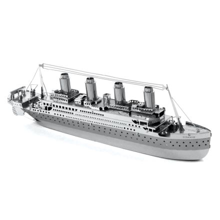 Metal Earth Titanik kovový model
