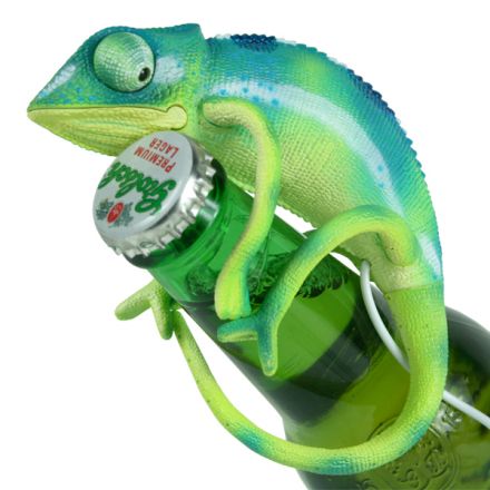 USB chameleon Oskar
